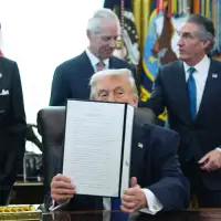 Trump announces upcoming IndyCar race through Washington's streets  -  including Pennsylvania Avenue