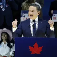 Conservatives vote to keep Pierre Poilievre as leader after speech in Calgary