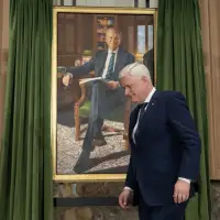 Former prime minister Stephen Harper's official portrait unveiled in Ottawa