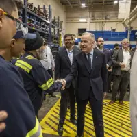 Success of new federal auto strategy lies in the details: industry insiders