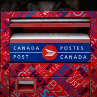 Ottawa gives Canada Post a $1.01-billion loan amid ongoing financial struggles