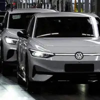 German minister says auto industry in talks to expand footprint in Canada