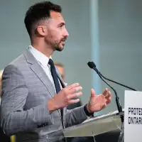 OPG signs deal with Port Hope, Ont., to build new large nuclear reactor