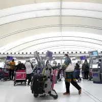 Ottawa kept people on Canada's no-fly list without 'necessary grounds': spy watchdog