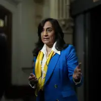 Anand won't say if Canadians should cancel Mexico trips as airlines resume flights