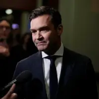 New Liberal MP Jeneroux defends decision to cross floor, won’t speak ill of Conservatives