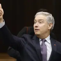 Liberals survive confidence vote on omnibus budget bill