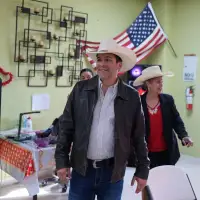 Democrats look to Tejano music star Bobby Pulido in a high-stakes South Texas congressional race