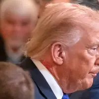 Redness on Trump's neck is caused by common skin cream, White House says