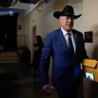 Former Trump Cabinet secretary Ryan Zinke won't seek reelection to a Montana US House seat