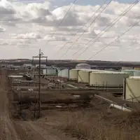 Oil Spike on Iran War Seen Boosting Canada’s Growth, Inflation