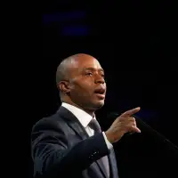 Fearing GOP upset, top California Democrat urges lagging candidates for governor to drop out of race