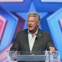 As Texas braces for messy Senate runoff, Georgia Republicans fear similar fate unless Trump endorses