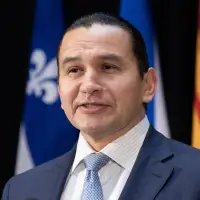 Kinew says it's time to survey Manitobans on changing clocks
