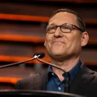 Avi Lewis stands by past activism as he's criticized for 'politics of subtraction'