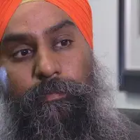 Border agency 'systemic collapse' allows man found guilty of immigration fraud to walk free and sue Canada