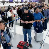 Bill to fund Homeland Security fails again as concern grows about airport lines