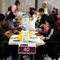 Canadians living abroad looking to increase voter turnout ahead of byelections