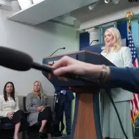 Warning signs flash red for Republicans as Iran war drives up gas prices and Florida district flips