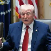 After markets rattle, Trump once again punts on following through with threat on Iran power plants