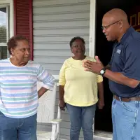 Could a Democrat really replace Marjorie Taylor Greene? This retired Army general is trying