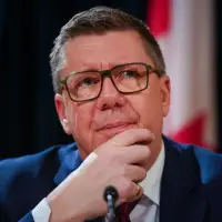Saskatchewan to run postcard survey on social media ban
