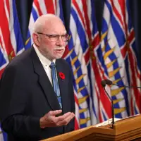 Former Vancouver mayor laments 'normalcy' of Downtown Eastside 'despair'