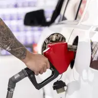 Tax cuts not the only way to help Canadians as gas prices rise: economists
