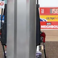 Alberta UCP not making early gas tax cut as Poilievre appeals for federal fuel break