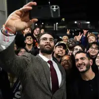 What one campaign rally in Michigan reveals about young voters ahead of the midterm elections