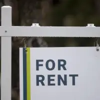 Average national asking rents fall to $2,008 after largest drop in five years: report