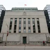 Bank of Canada, major lenders meet on Anthropic AI cyber risk