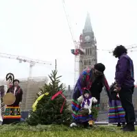 Cree child takes first steps on Parliament Hill in 'historic' ceremony