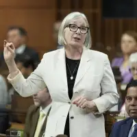 Feds launch consultations on improving employer-employee relations