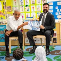 Obama meets Mamdani in New York City before reading to preschoolers