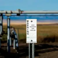 Ottawa leans toward new oil pipeline route from Alberta to southern B.C., sources say