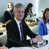 N.W.T. to follow Alberta in ditching clock changes, adopting permanent daylight time