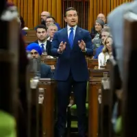 Poilievre demands Carney cap federal deficit at $31B ahead of spring economic update