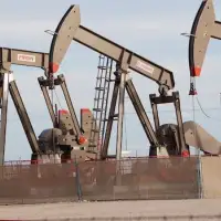 Oil producers to begin unveiling profits and spending plans