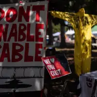 California's fight over pipeline tests state's right to push back against Washington during war