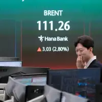 Oil prices hit new wartime high before easing, as few signs of breaking stalemate with Iran- Prices briefly rose about $126 US, the highest since March 2022