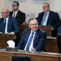 Clock running out on Quebec energy deal, N.L. premier is eager to keep negotiating