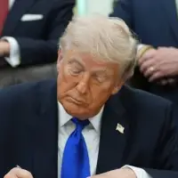 Trump says he'll place 25% tariff on autos from the EU, accusing it of not complying with trade deal
