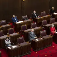 Senator says growing list of vacancies signals 'the end of an era' for independence