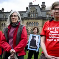 Vigil held on Parliament Hill for missing and murdered Indigenous women