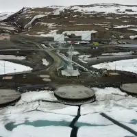Ottawa to pull plug on Arctic naval facility