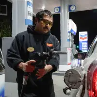 Oregon Democrats found a way to improve roads. Now their gas tax goes before voters as prices soar