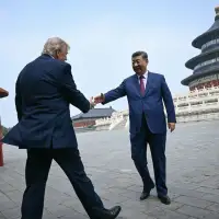 Trump offers platitudes while Xi warns of possible confrontation during China summit