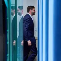For Vance and Rubio, the road to 2028 takes a turn through the White House briefing room
