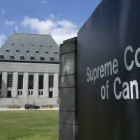Chief justice pays tribute to retiring Martin, reflects on top court's relocation